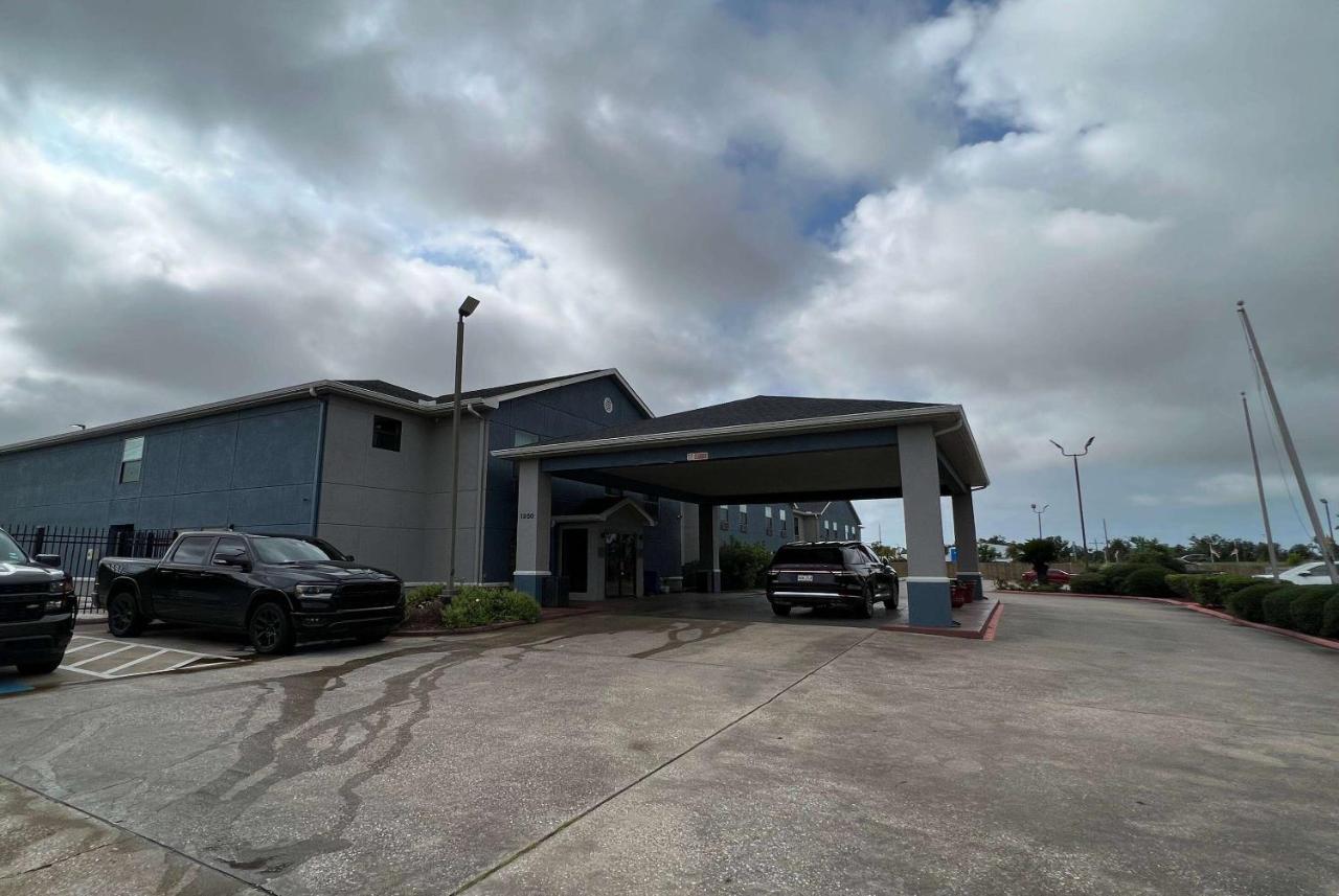 Super 8 By Wyndham Lake Charles/Sulphur Luaran gambar
